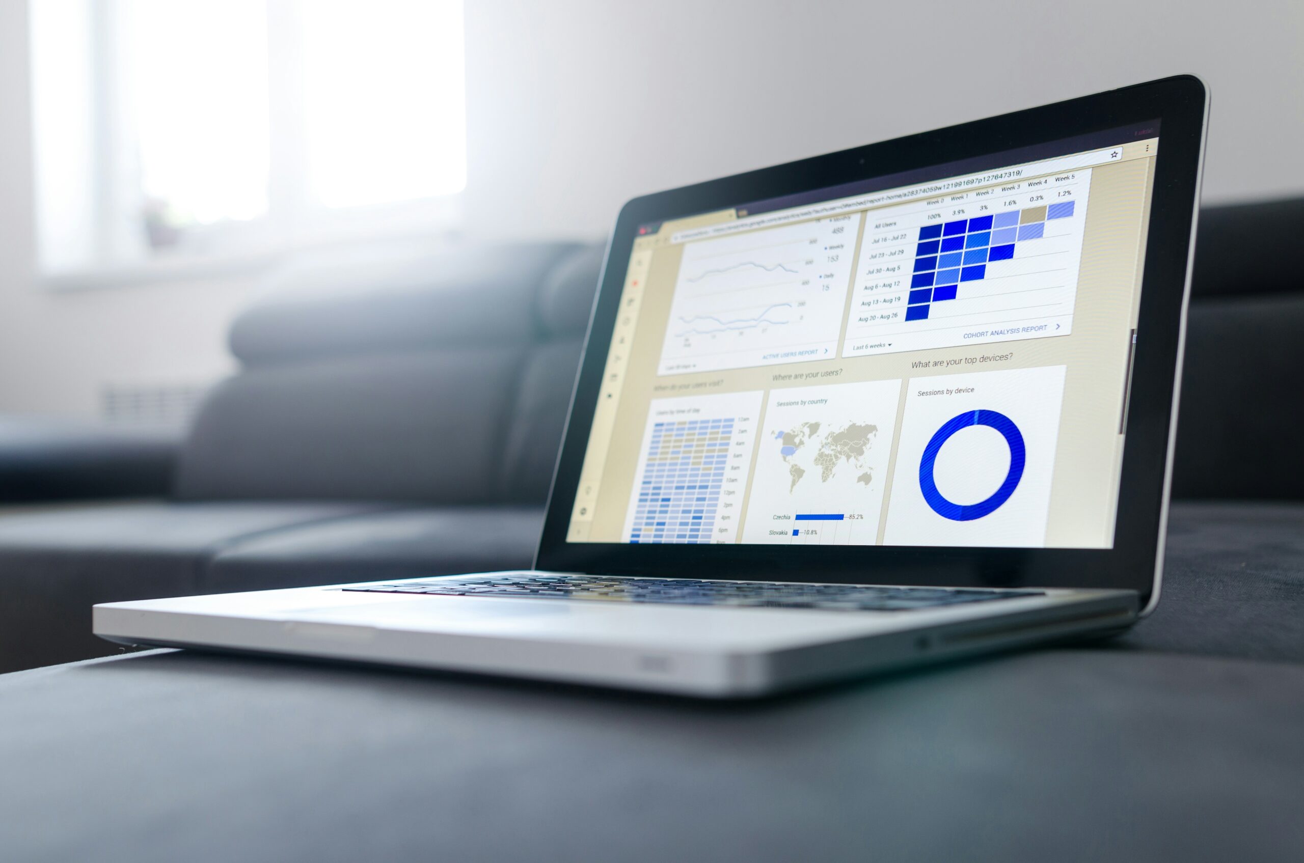 crm-business-analytics-4k
